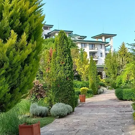 Apartment райский уголок Ravda